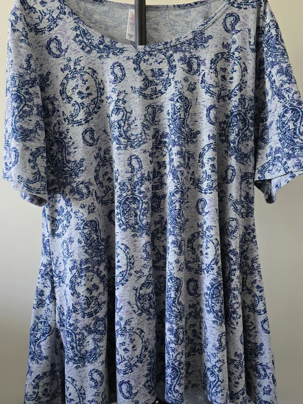 Lularoe Blue Paisley Short-Sleeve Shirt 2XL